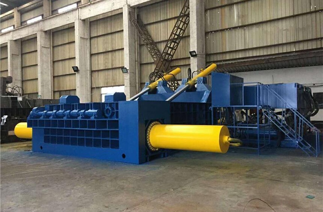 The metal baler machine
