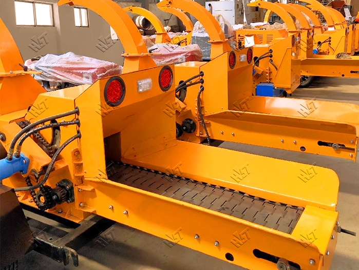 Mobile branch crusher