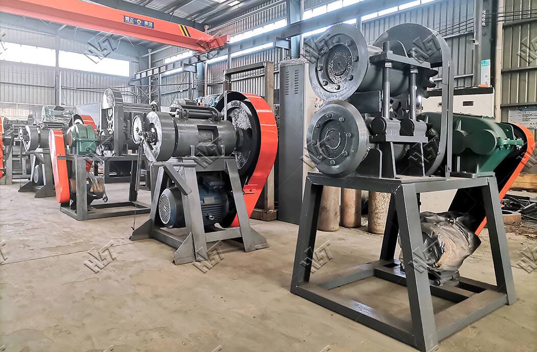 Standard tire cutting machine