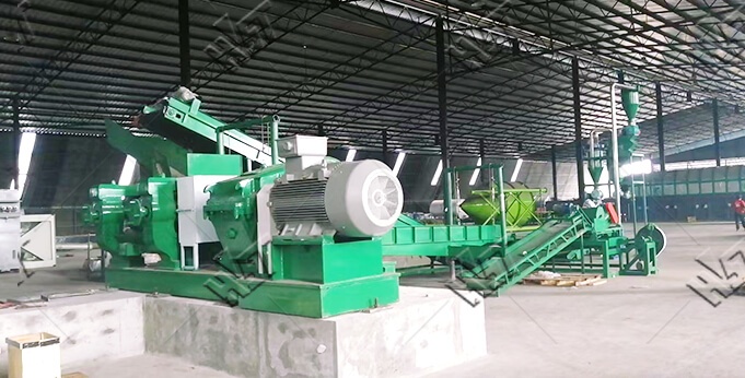 Algerian customers for the second set of XKP400 tire crusher